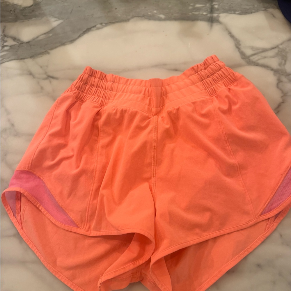 Lululemon Hotty hot high rise short